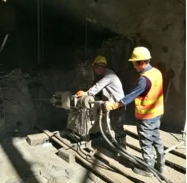 金平水下抗分散灌浆料特点 水下不分散注浆料介绍