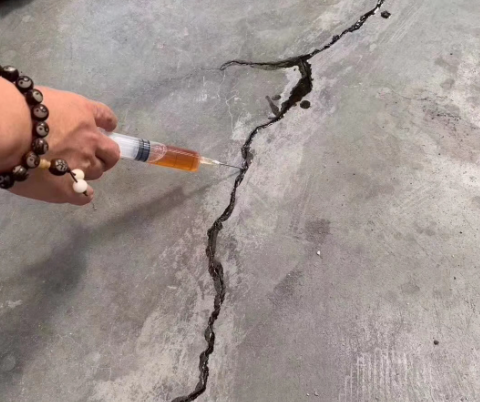 金平混凝土裂缝修补技术详解​